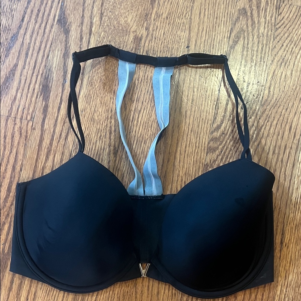 Victoria's Secret Black and Gray Strappy Bra